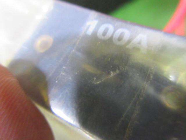 Manufacturer unknown, 100A
Fuse block