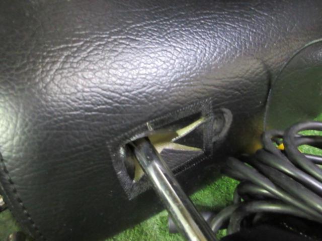 Headrest monitor from an unknown manufacturer
2 pieces