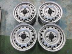DAIHATSU Hijet genuine steel wheels
Four 12-inch steel wheels