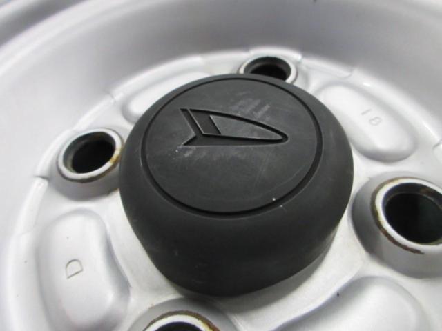 DAIHATSU Hijet genuine steel wheels
Four 12-inch steel wheels