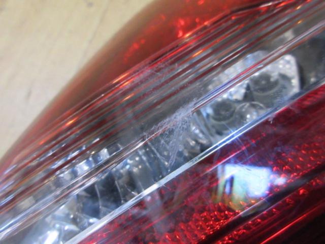 【TOYOTA】200系クラウンアスリート 前期純正テールレンズ トランク部分のみ左右セット ※キズ多