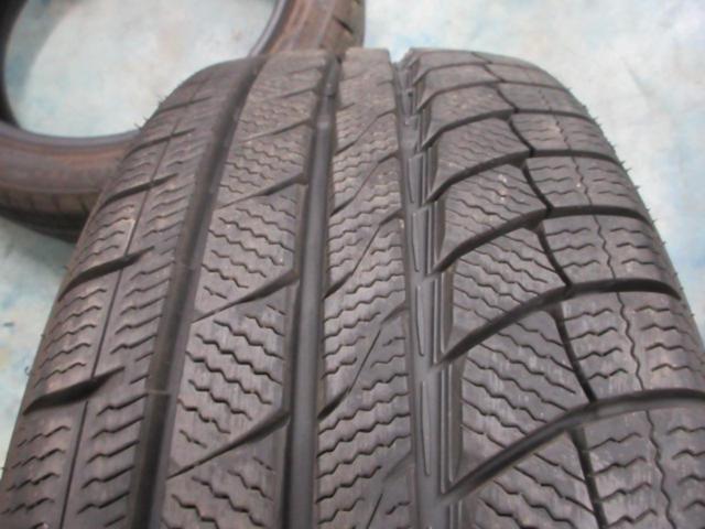 DAVANTIWINTOURA+
215 / 45R17