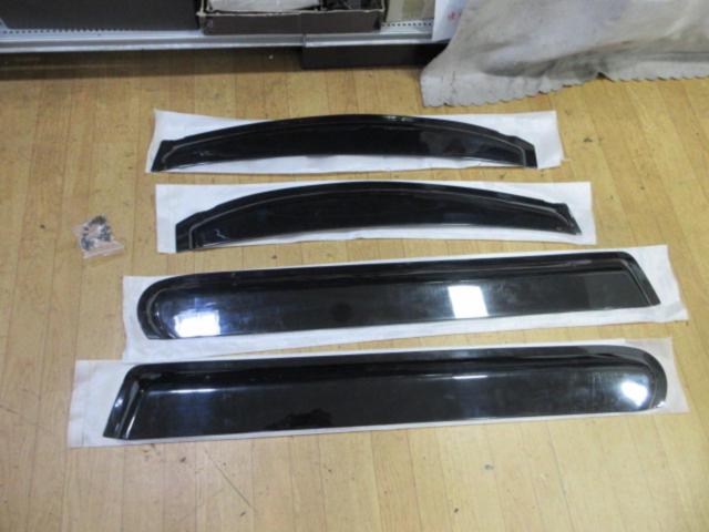 【メーカー不明】20系アルファード ドアバイザー 4pcs