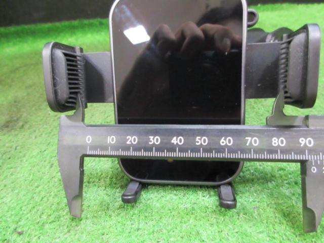 【メーカー不明】吸盤タイプスマホホルダー