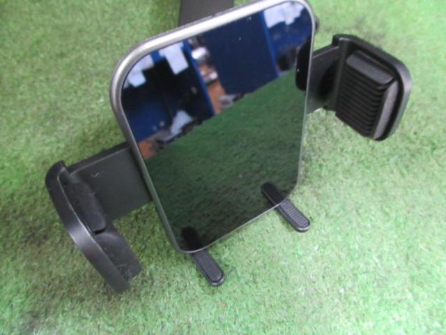 【メーカー不明】吸盤タイプスマホホルダー
