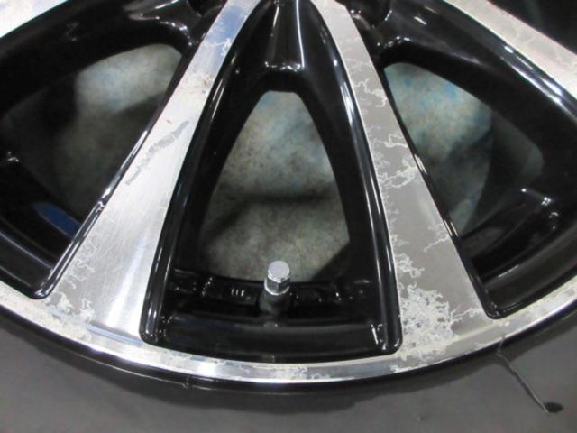 AGR 10-spoke
+BRIDGESTONEBLIZZAK
VRX2
215 / 65R16