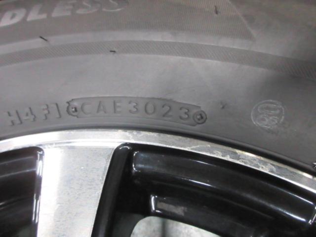 AGR 10-spoke
+BRIDGESTONEBLIZZAK
VRX2
215 / 65R16