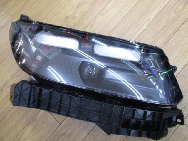 HONDA フリード/GT系 純正ヘッドライト