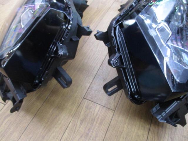 HONDA フリード/GT系 純正ヘッドライト