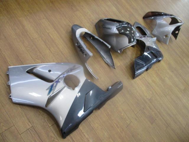 【ZX-12R/2000年車】 Kawasaki 純正カウルセット