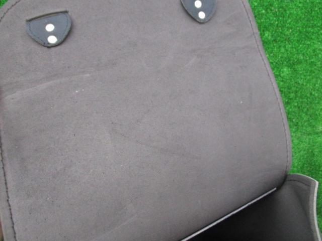 [Capacity unknown] Maker unknown
Side bag