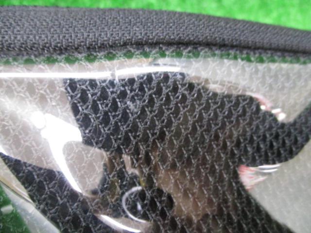 Capacity 2.3L
TANAX
MOTOFIZZ
Light Sport Tank Bag