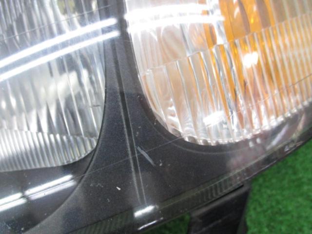 HONDA
Accord/CF series
Late version
Only the left side of the original headlight.