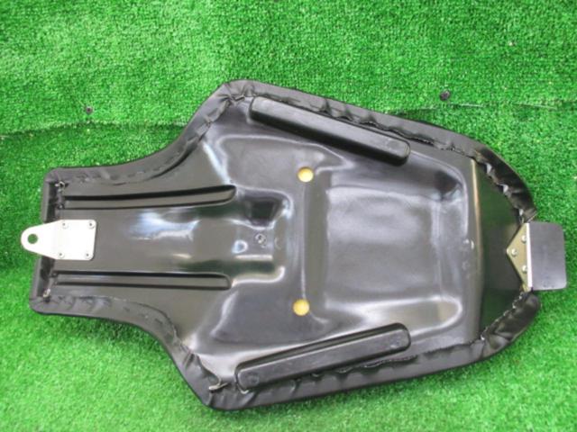 【XL1200X/2014年車】メーカー不明 ダイヤカットシート