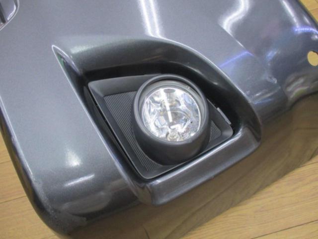 TOYOTA ハイエース/200系 純正フロントバンパー