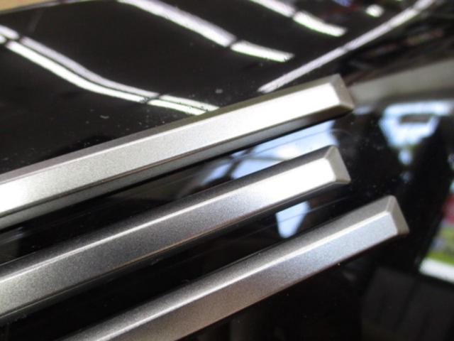 MITSUBISHI デリカD:5/CV1W 後期 純正バックドアガーニッシュ