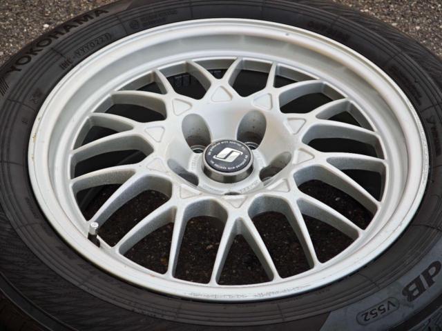 *Sold in sets of two. Genuine Nissan parts.
Skyline GT-R [R32]
V-SPEC genuine aluminum wheels