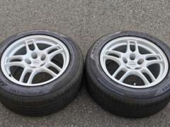 *Sold as a set of two genuine Nissan Skyline GT-R [R33] aluminum wheels.