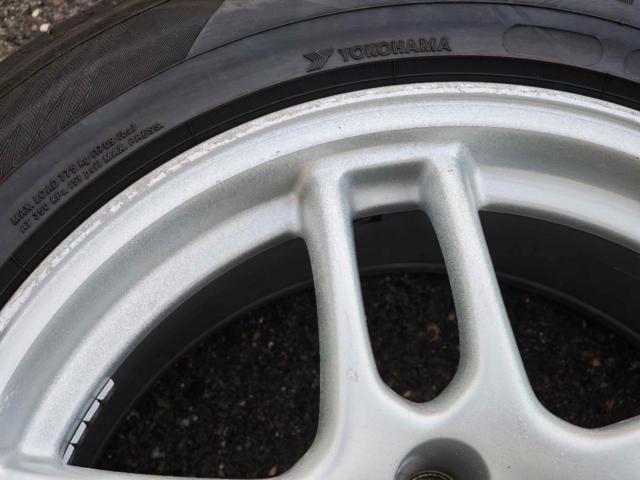 *Sold as a set of two genuine Nissan Skyline GT-R [R33] aluminum wheels.