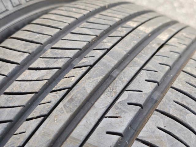 235/55R17
Selling 2 bottles YOKOHAMAADVAN
dB
V552