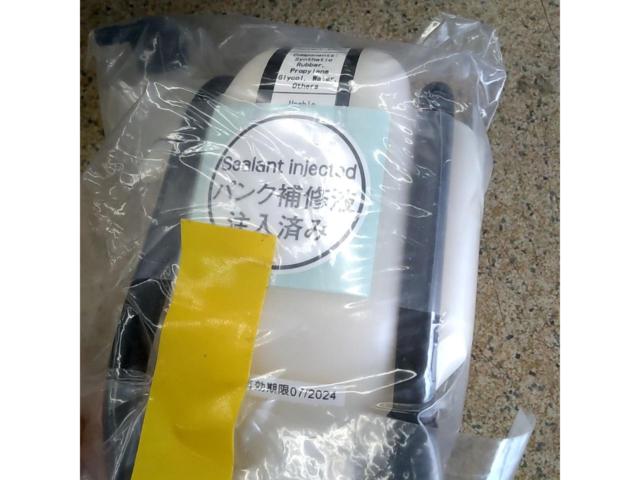 Genuine Toyota Prius α parts
In-vehicle tool set (64777-47070)