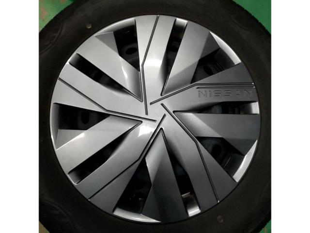 Genuine Nissan parts
C28 Serena genuine 16-inch steel wheels