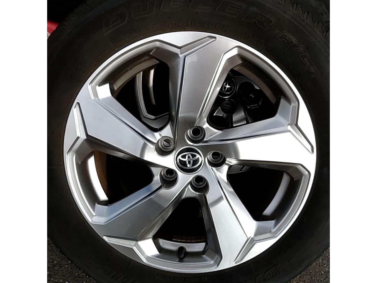 Toyota genuine parts
50 series RAV4
The previous fiscal year G grade genuine wheel