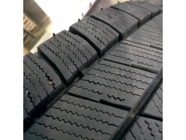 ☆215/55R18 23年バリ溝!【BRIDGESTONE】BLIZZAK VRZ3