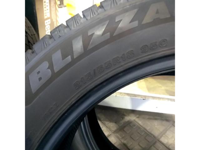 ☆215/55R18 23年バリ溝!【BRIDGESTONE】BLIZZAK VRZ3