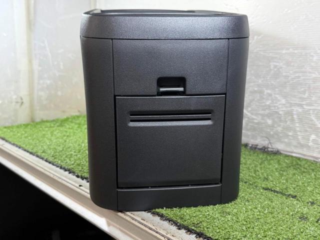☆納車外し品☆【三菱純正】デリカD:5/CV1W 純正センターコンソール