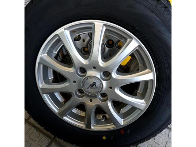 INTER tires, 25 years old and unused.
MILANO (Inter Milano) AZ
sports+YOKOHAMAiceGUARD
iG70