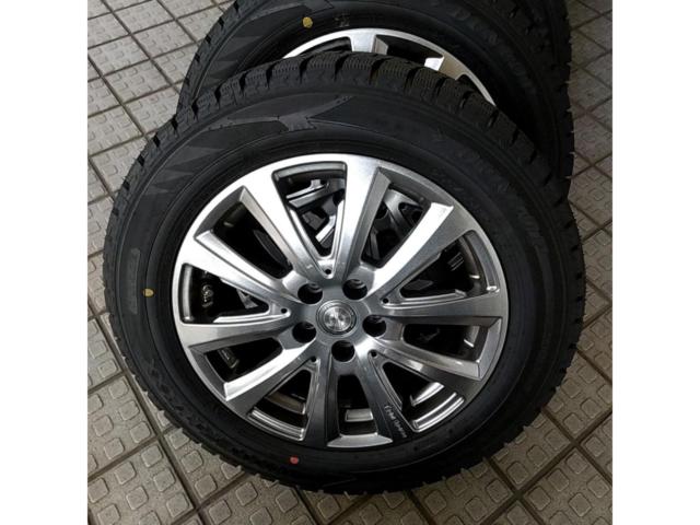 25-year-old, excellent condition with plenty of tread left! TOPYTEAM (suitable for New Beetle, Golf 4, etc.)
SPARCO
Valosa
ver.2 + DUNLOP WINTERMAXX
WM02