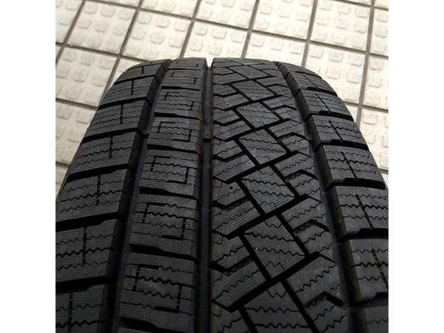 BRIDGESTONE FEID
G6
(4HOLE) + PIRELLIICE
ZERO
ASIMMETRICO