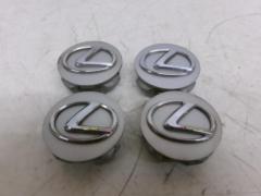 A great find: a genuine Lexus part.
Center cap
Four