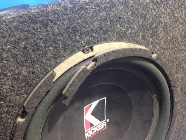 KICKER COMPETITION 10C×2発 ボックス付きサブウーファー