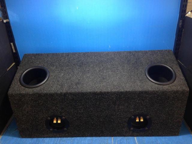 KICKER COMPETITION 10C×2発 ボックス付きサブウーファー
