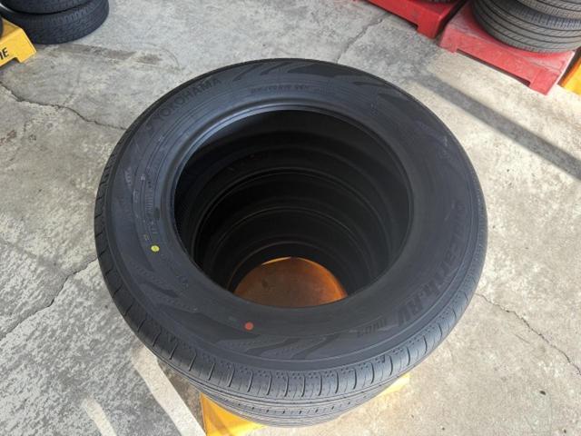 YOKOHAMA BluEarth-RV RV03 205/60R16 96H