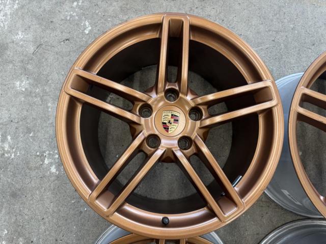 PORSCHE(ポルシェ)991 カレラ ネオジム塗装 純正ホイール