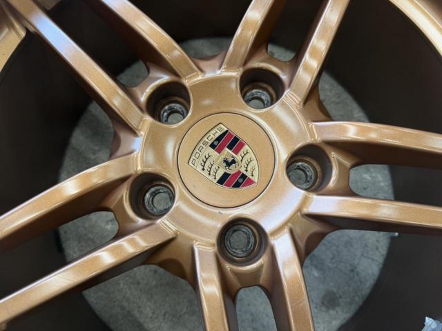 PORSCHE(ポルシェ)991 カレラ ネオジム塗装 純正ホイール