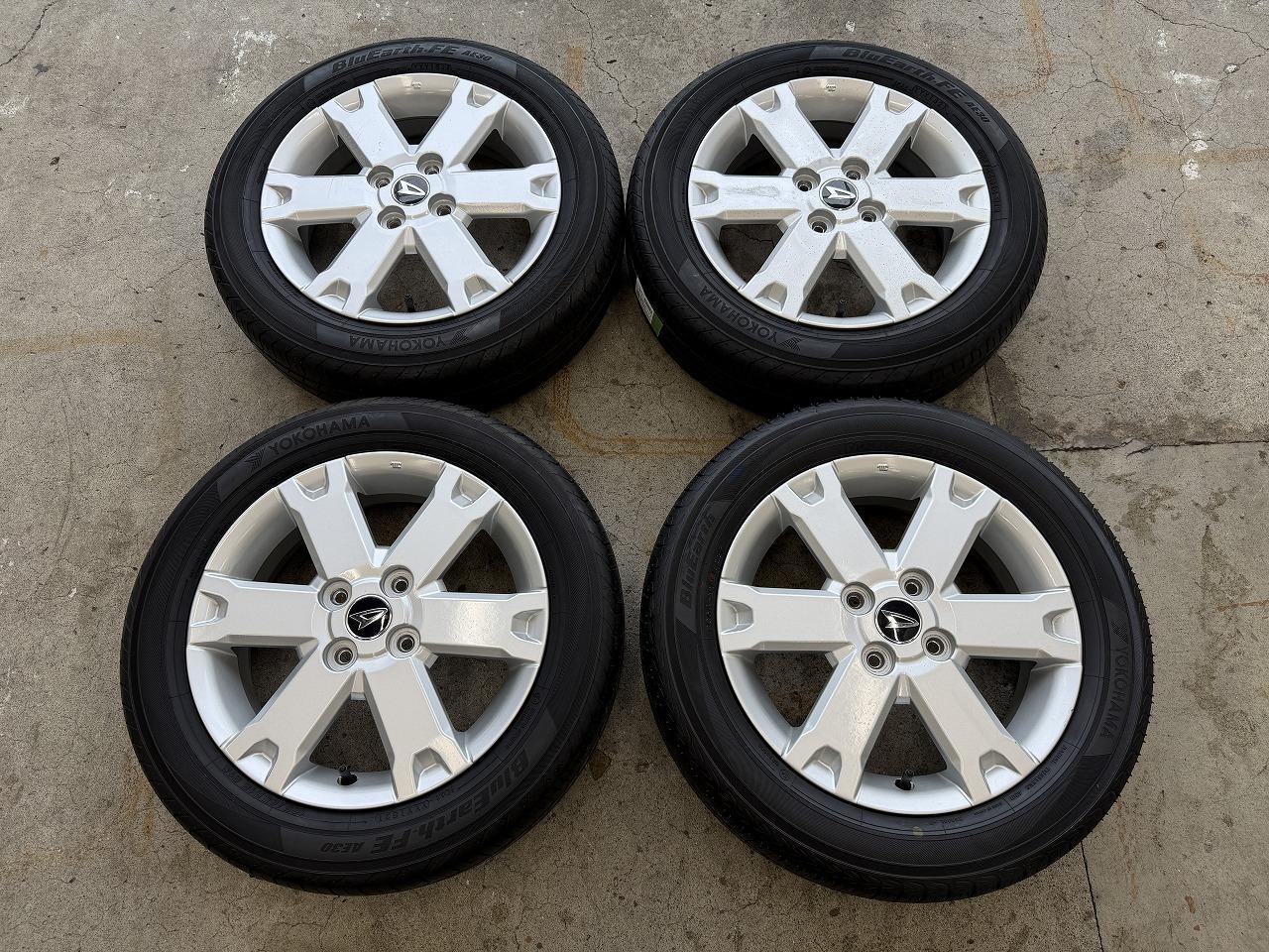 DAIHATSU (Daihatsu)
Tufts
LA900S
Original wheel + YOKOHAMA
BluEarth-FE
AE30
+
AE01 (1 piece)
165 / 65R15
81S