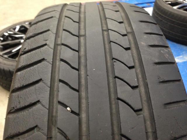 マツダ MAZDA3 ファストバック Black Tone Edition 純正ホイール + MAXTREK MAXIMUS M1 93W 215/45R18 93W
