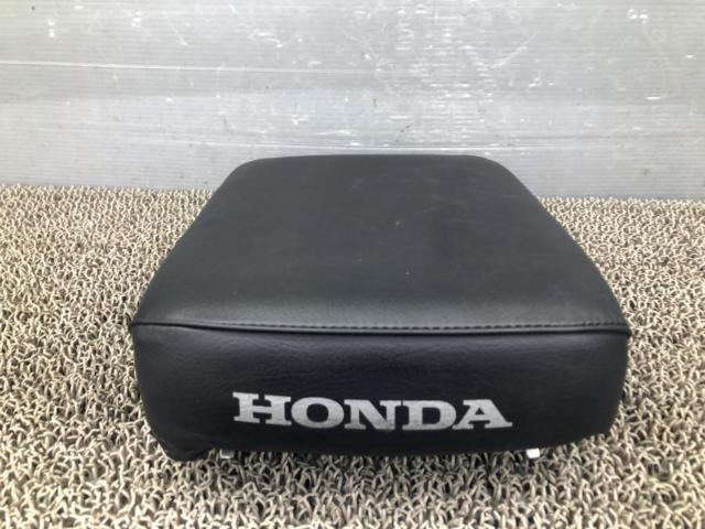 HONDA 純正ピリオンシート