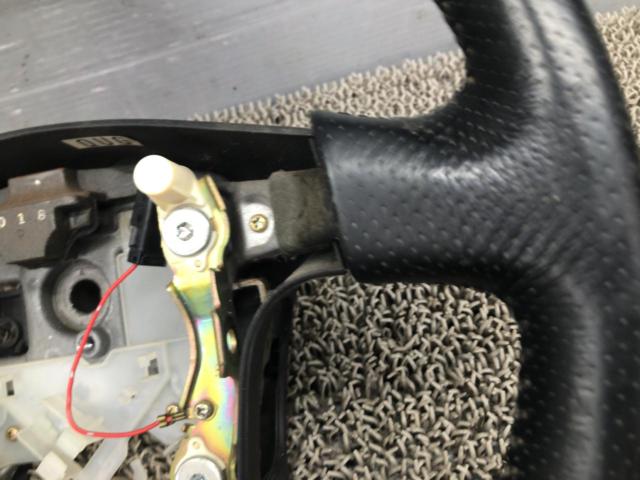 NISSAN
Genuine steering