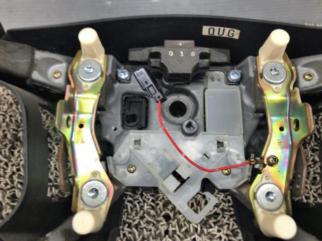 NISSAN
Genuine steering