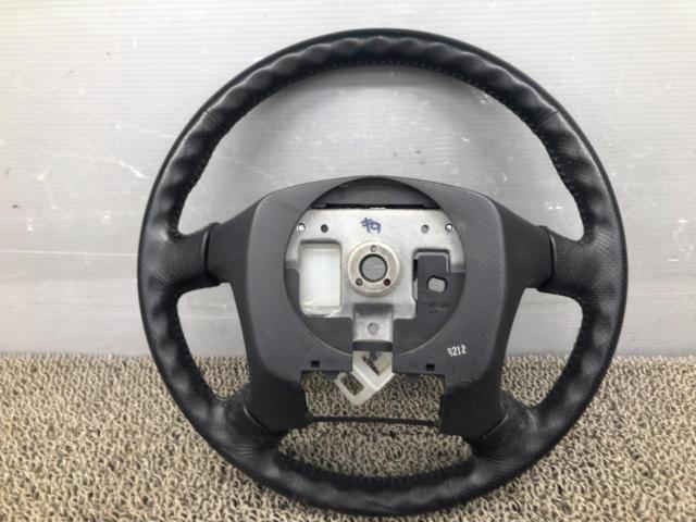 NISSAN
Genuine steering