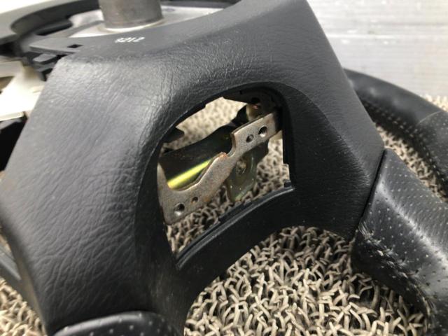 NISSAN
Genuine steering