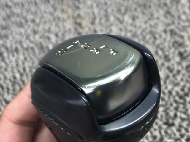 NISSAN
Genuine shift knob