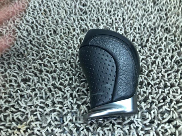 NISSAN
Genuine shift knob