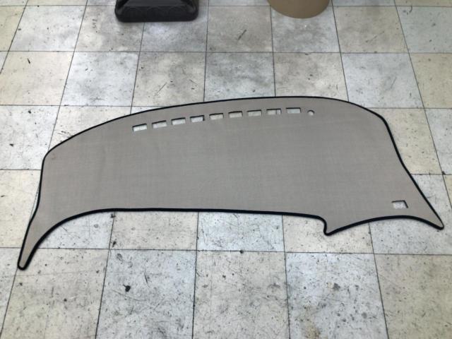 メーカー不明 ダッシュボードマット
