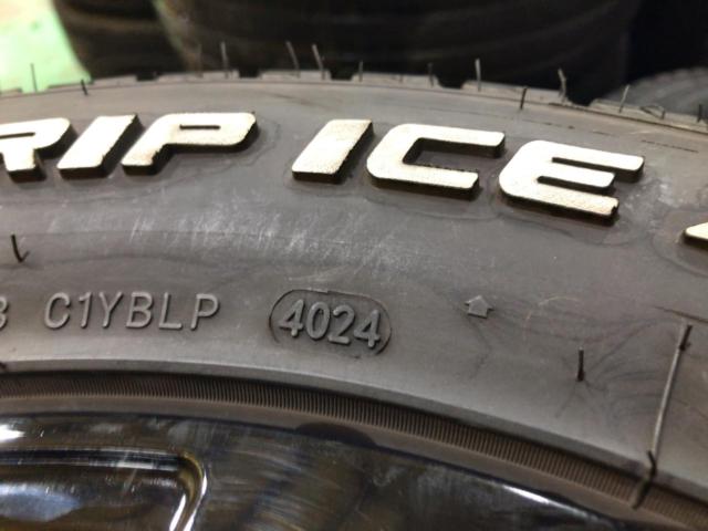 OZ MSW 60 + GRIPMAX GRIP ICE X SUV ★プジョー リフター★